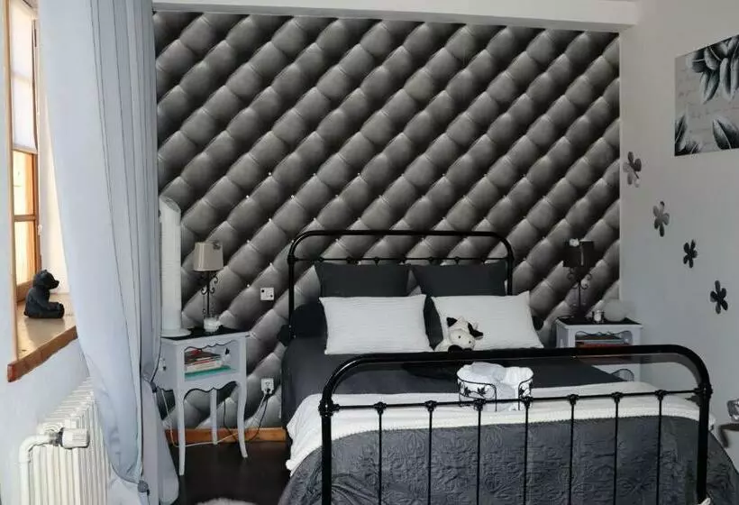 Aamiaismajoitus (B&B) Chez Martine Et Laurent