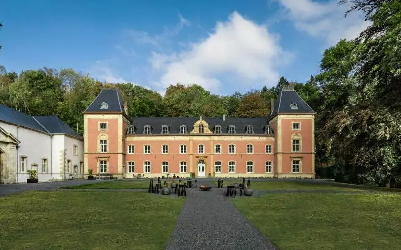 Aamiaismajoitus (B&B) Château Du Pont D Oye