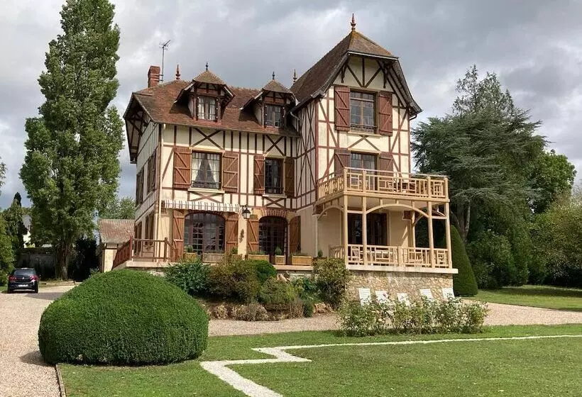 ベッドアンドブレックファースト Domaine Des Thomins