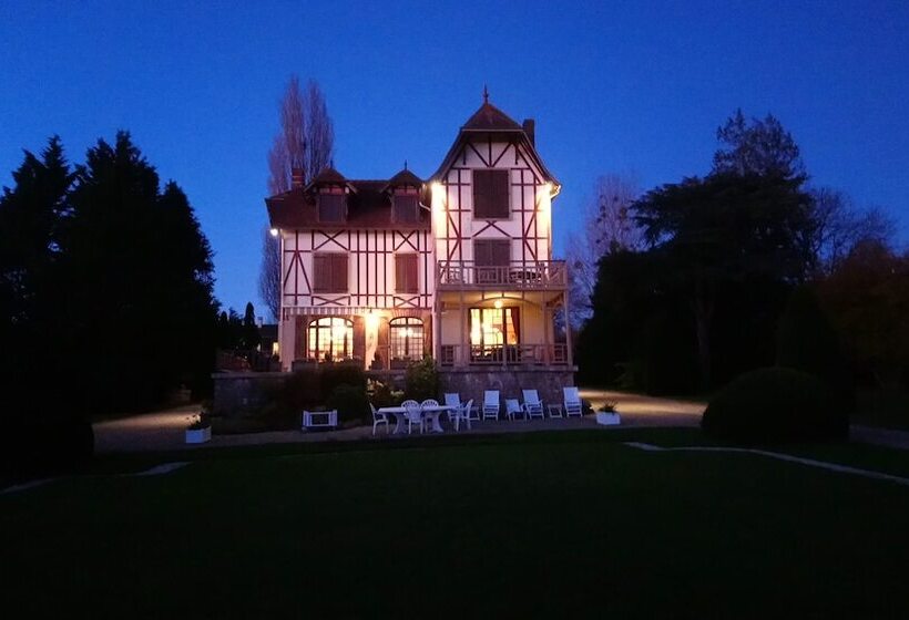 민박 Domaine Des Thomins