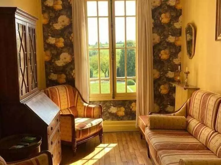 ベッドアンドブレックファースト Domaine Des Thomins