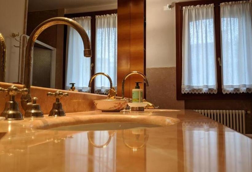 住宿加早餐  La Collina Delle Acacie