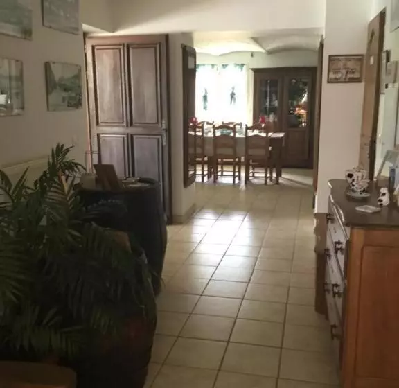 ベッドアンドブレックファースト La Varenne