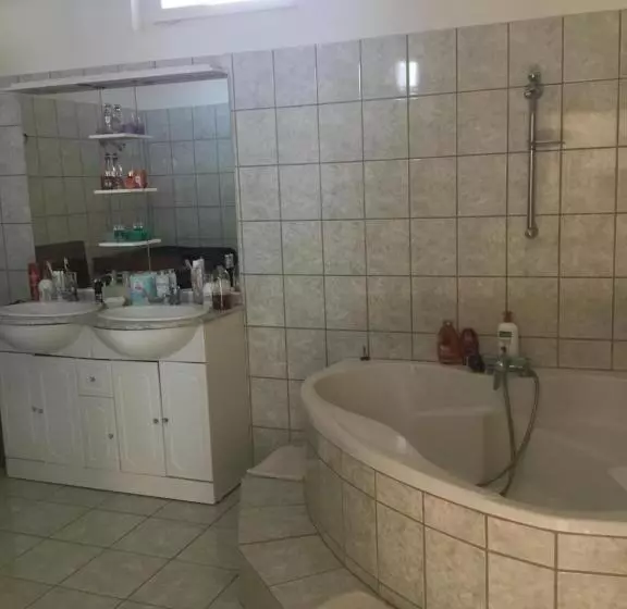 ベッドアンドブレックファースト La Varenne