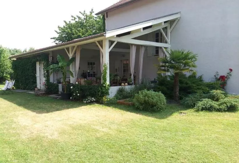 Aamiaismajoitus (B&B) Les Eygletières