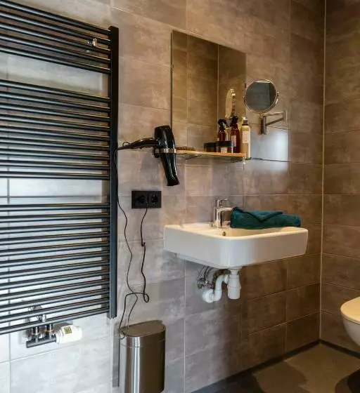 ベッドアンドブレックファースト Weeruusz