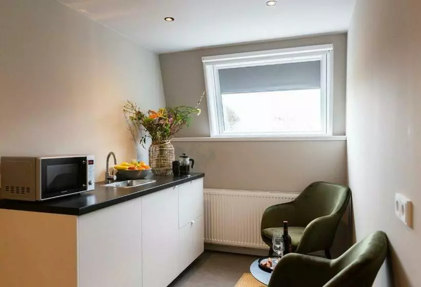 ベッドアンドブレックファースト Weeruusz