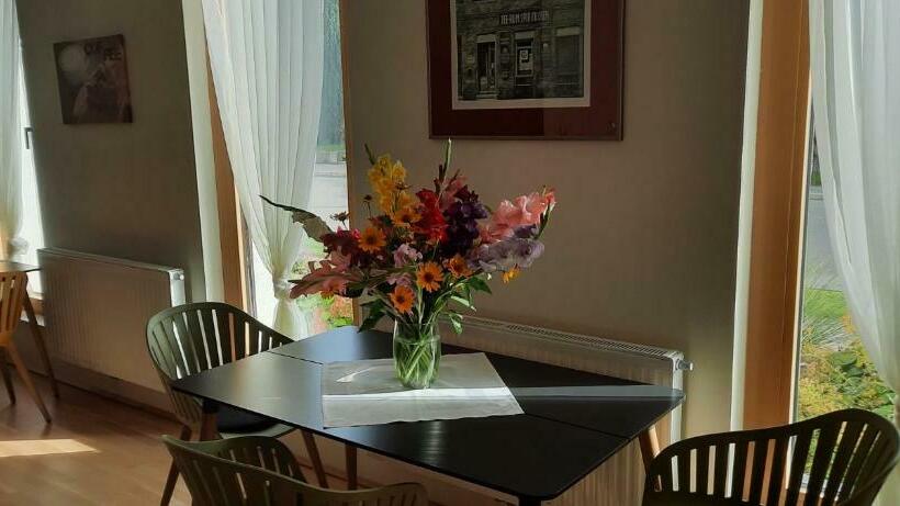 בית מלון כפרי 23