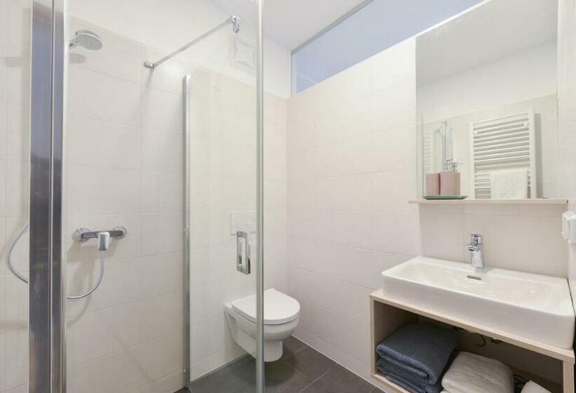 בית מלון כפרי 23