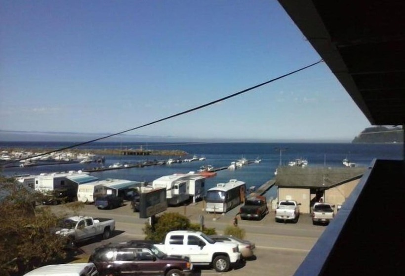 호텔 Curley S Resort & Dive Center