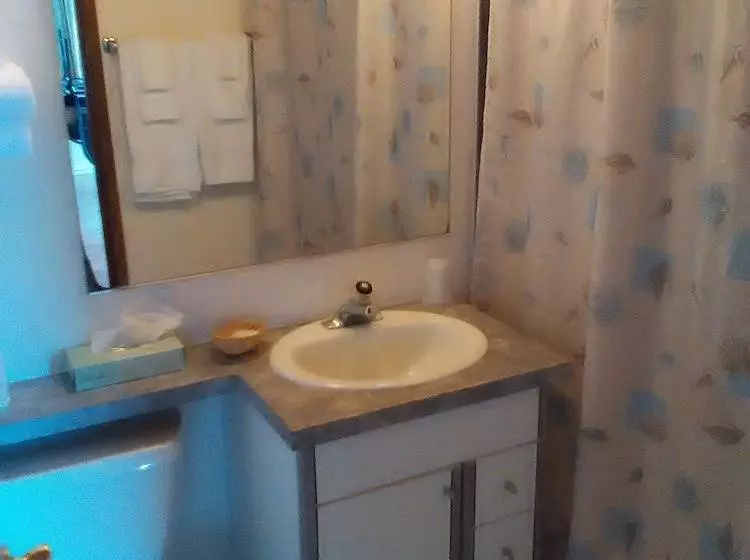 Hotelli Curley S Resort & Dive Center