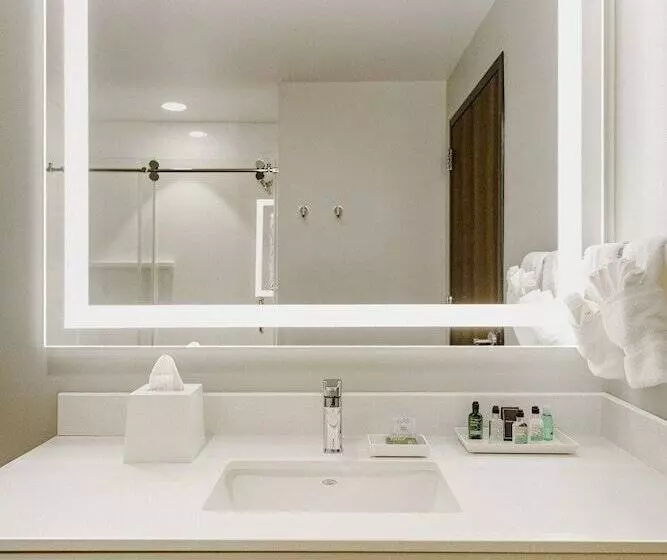 Lucky Star Casino Hotel & Convention Center