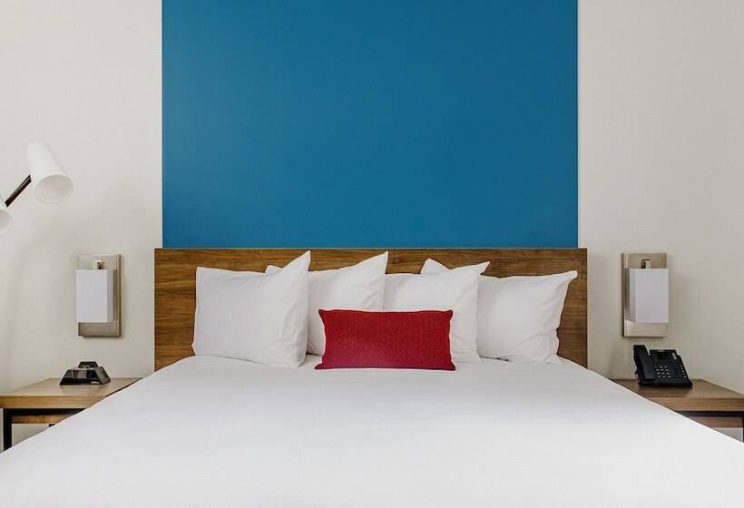 Lucky Star Casino Hotel & Convention Center