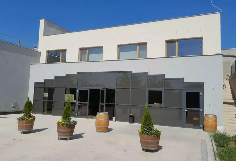 Hotelli Pension Vinařství Klučov