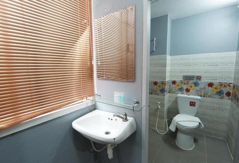 酒店 Roomquest Rojana Industrial Estate Area