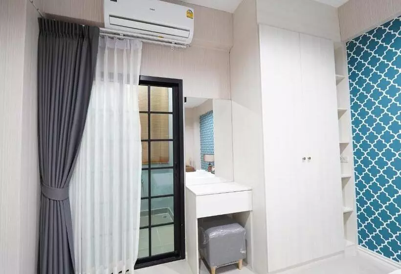 ホテル Roomquest Rojana Industrial Estate Area