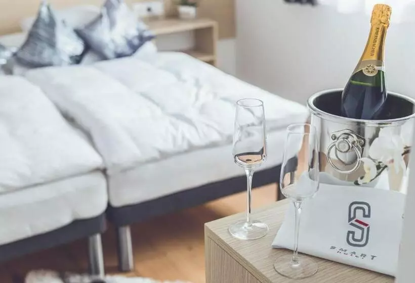 Hotelli Smart Htl