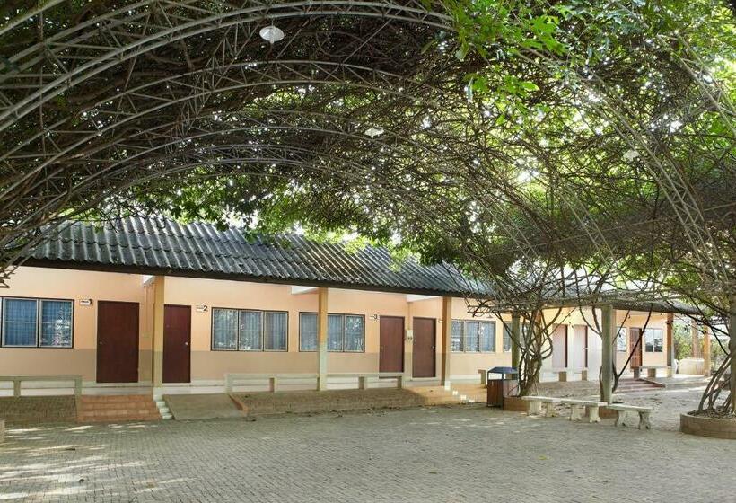 펜션 Baansuanchan Resort