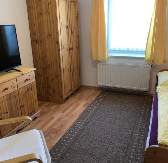 ペンション Gutshaus Bliesekow