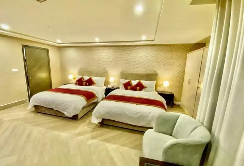 Shelton Hotel Mardan