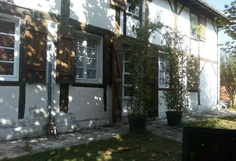 Aamiaismajoitus (B&B) Le Clos Du Carriou