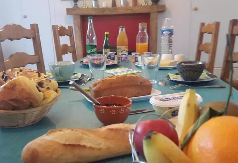 Aamiaismajoitus (B&B) Le Manoir De Cocelle
