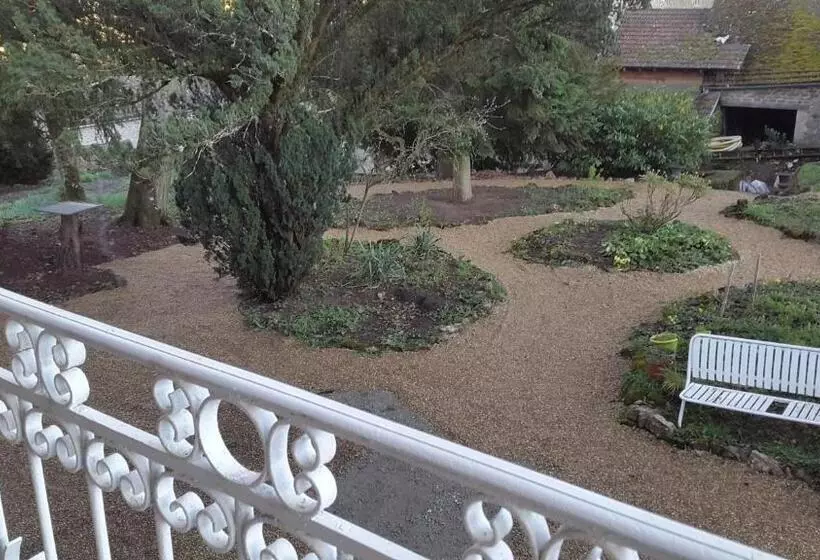 Aamiaismajoitus (B&B) Le Manoir De Cocelle