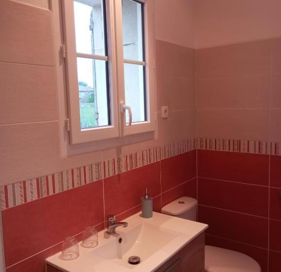 민박 Les Ormes De Belluire