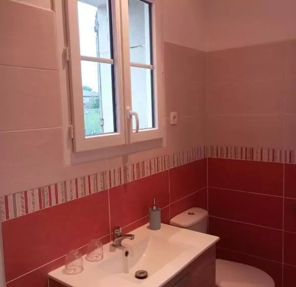 Aamiaismajoitus (B&B) Les Ormes De Belluire