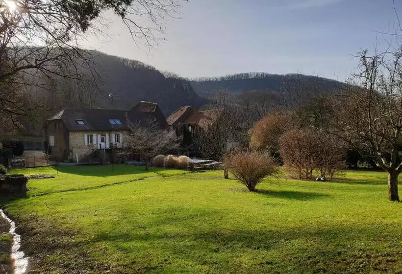 ベッドアンドブレックファースト Maison Bélénos