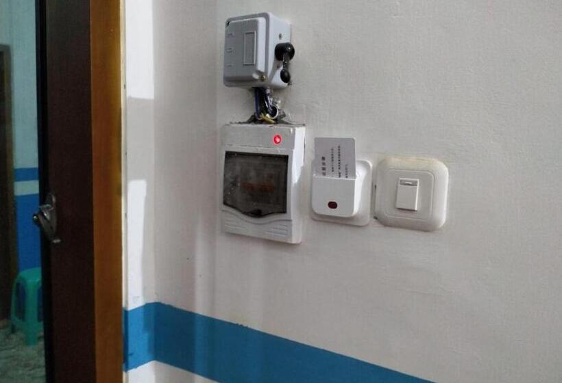 Szálloda Penginapan Banyu Biruku