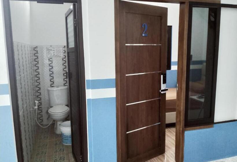 Szálloda Penginapan Banyu Biruku