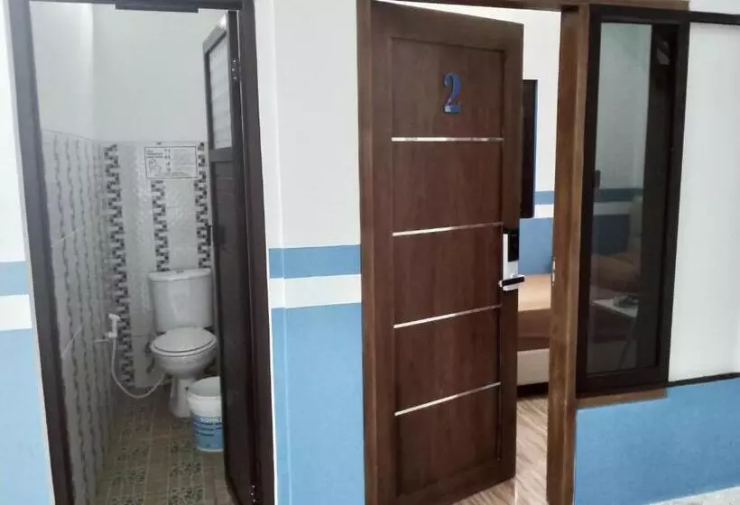 Hotelli Penginapan Banyu Biruku