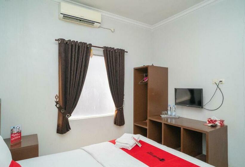 فندق Reddoorz Syariah Near Tugu Dodol Kandangan