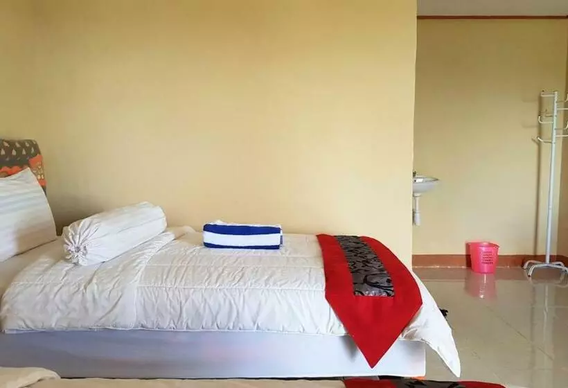 Hotelli Villa Alam Flores Mbohang Ruteng Mitra Reddoorz