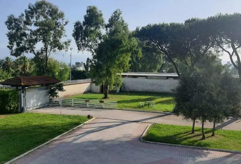 پانسیون B&b Tenuta Di Vado Piano Nella Selva Di Circe