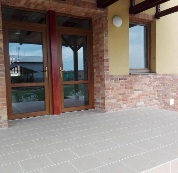 Пансион Penzión Petrov Grunt