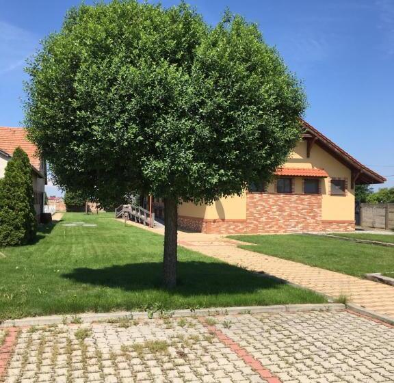 Пансион Penzión Petrov Grunt