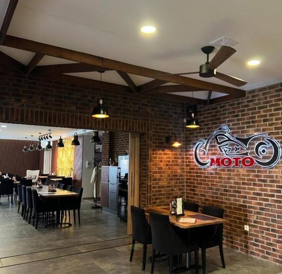 膳宿费 Penzion Moto