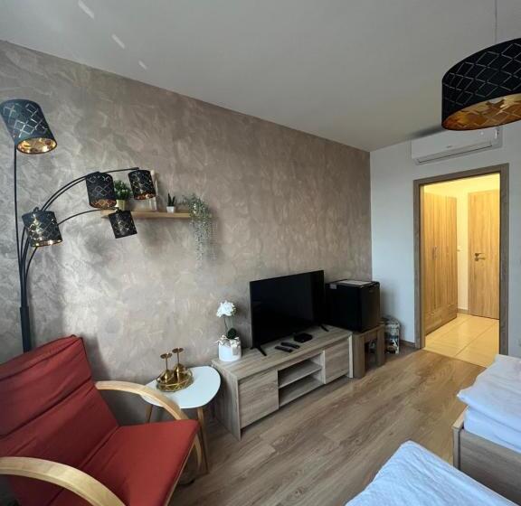 膳宿费 Penzion Moto