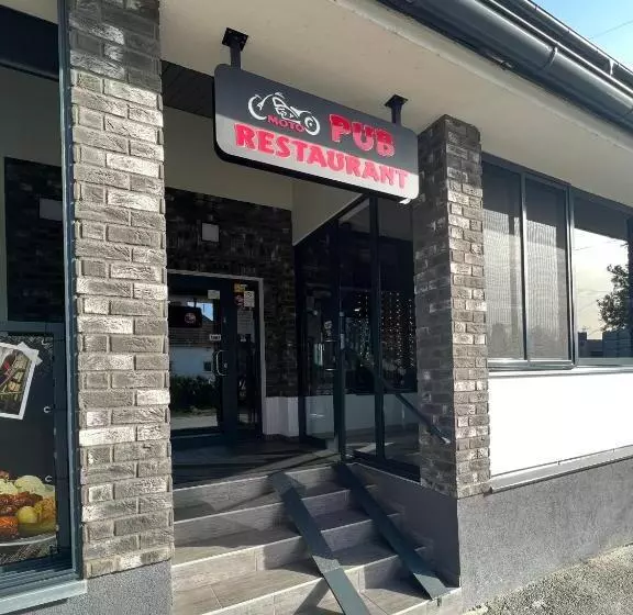 Majatalo Penzion Moto