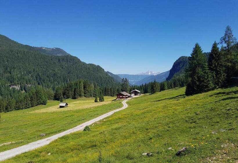 ペンション Room In Apartment Ferienhaus Kahr Appartment Rosbrand