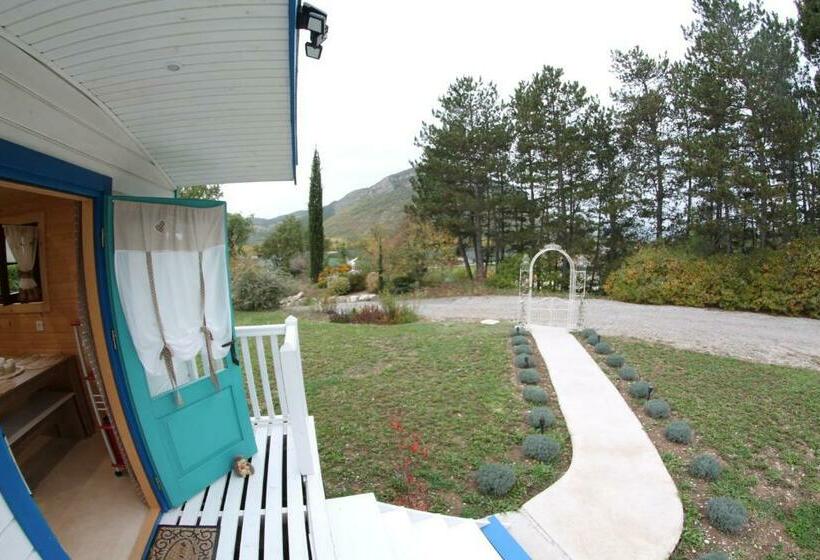 Pensiune Roule Hôtes