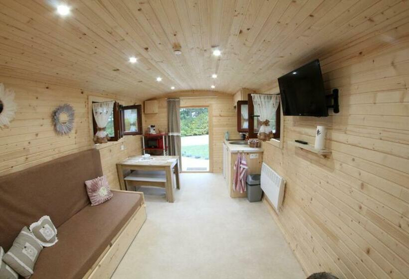 Pensiune Roule Hôtes