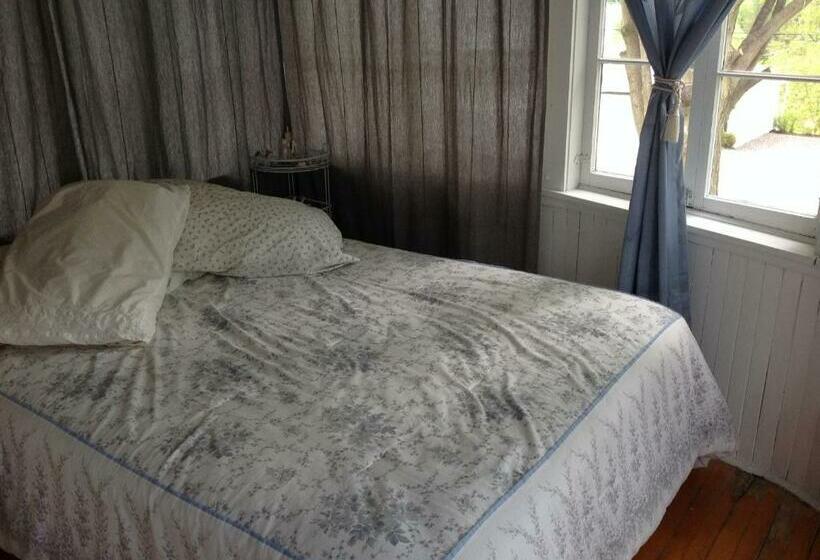 The Yellow House Bed & Breakfast