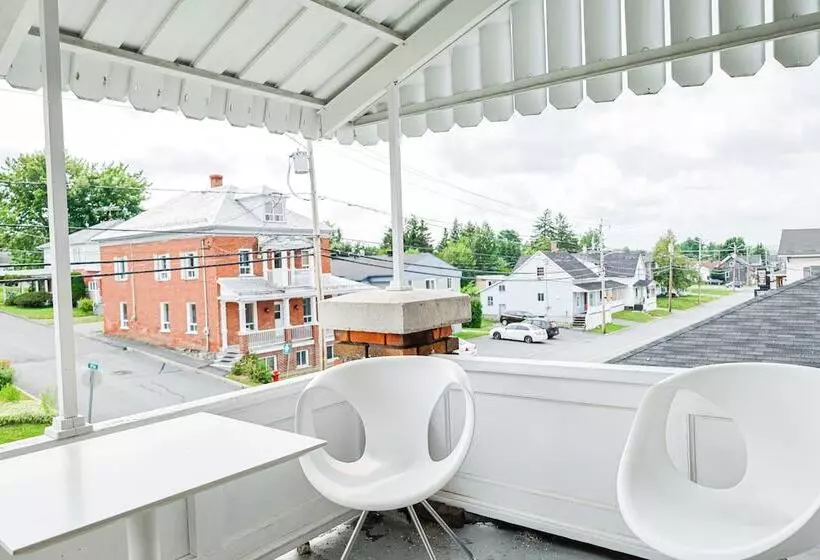 Aamiaismajoitus (B&B) Chez L Doc