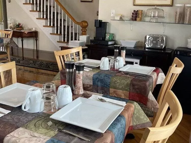 Aamiaismajoitus (B&B) Chez L Doc