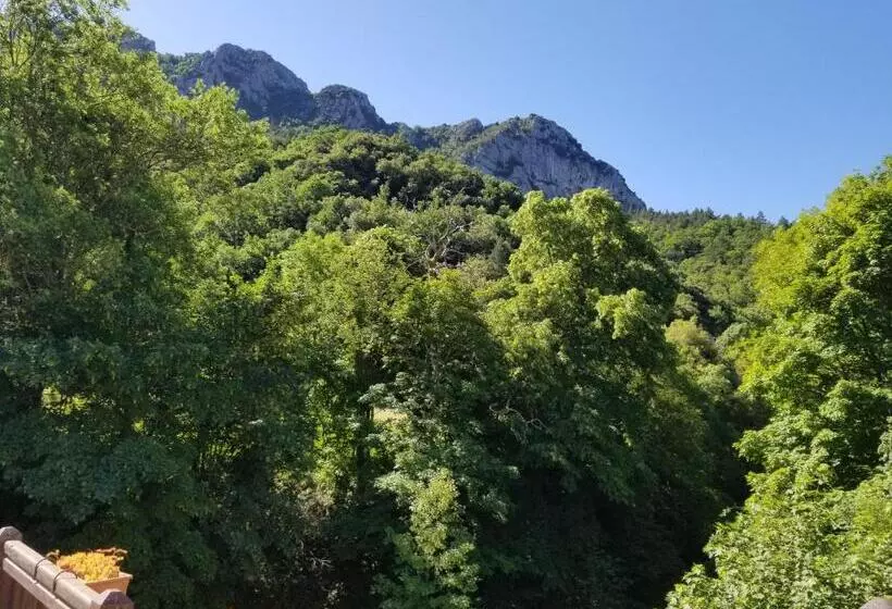 Aamiaismajoitus (B&B) La Boulzane