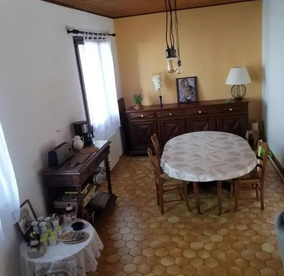 Aamiaismajoitus (B&B) La Boulzane