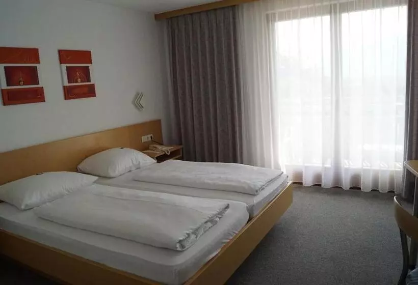 ベッドアンドブレックファースト Pension Sternen